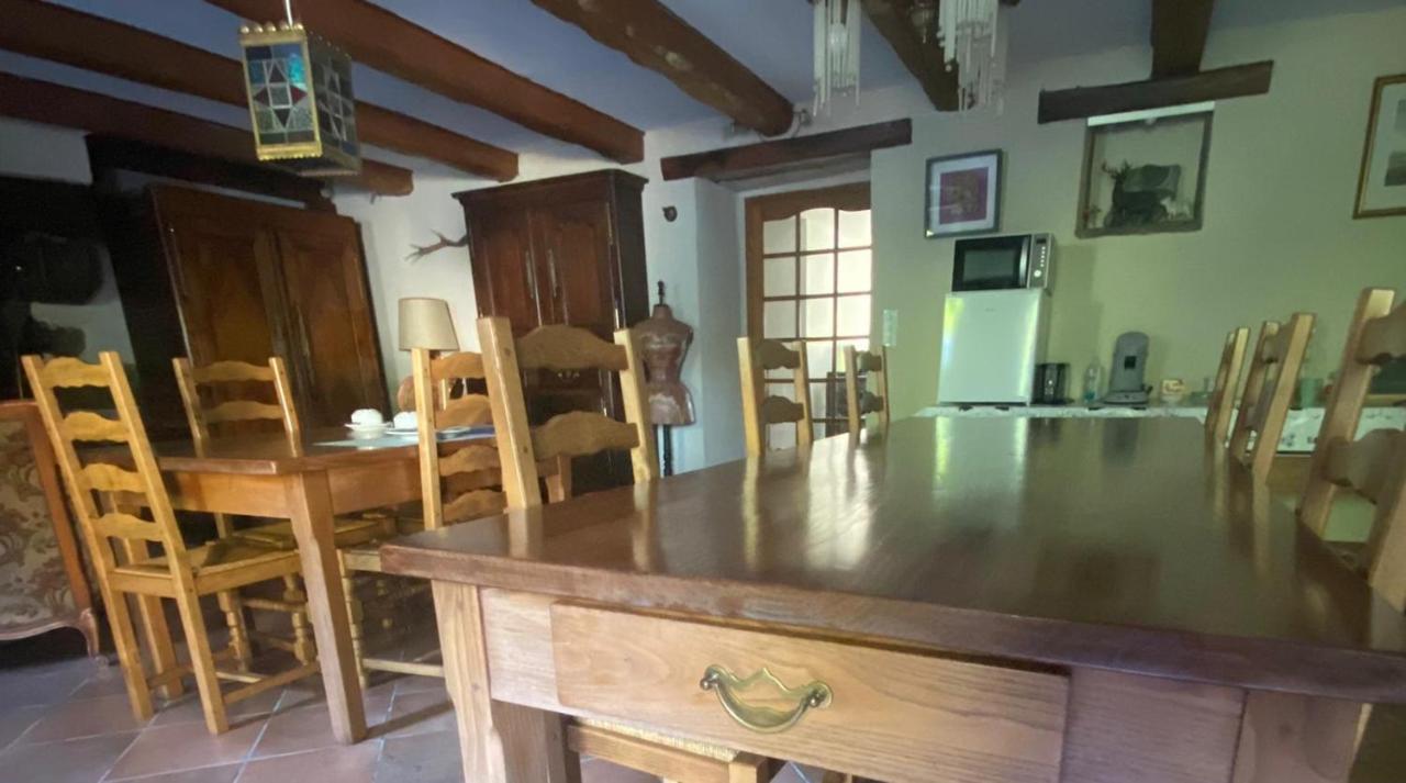 Bed and Breakfast La Charbonniere Mohon Екстер'єр фото